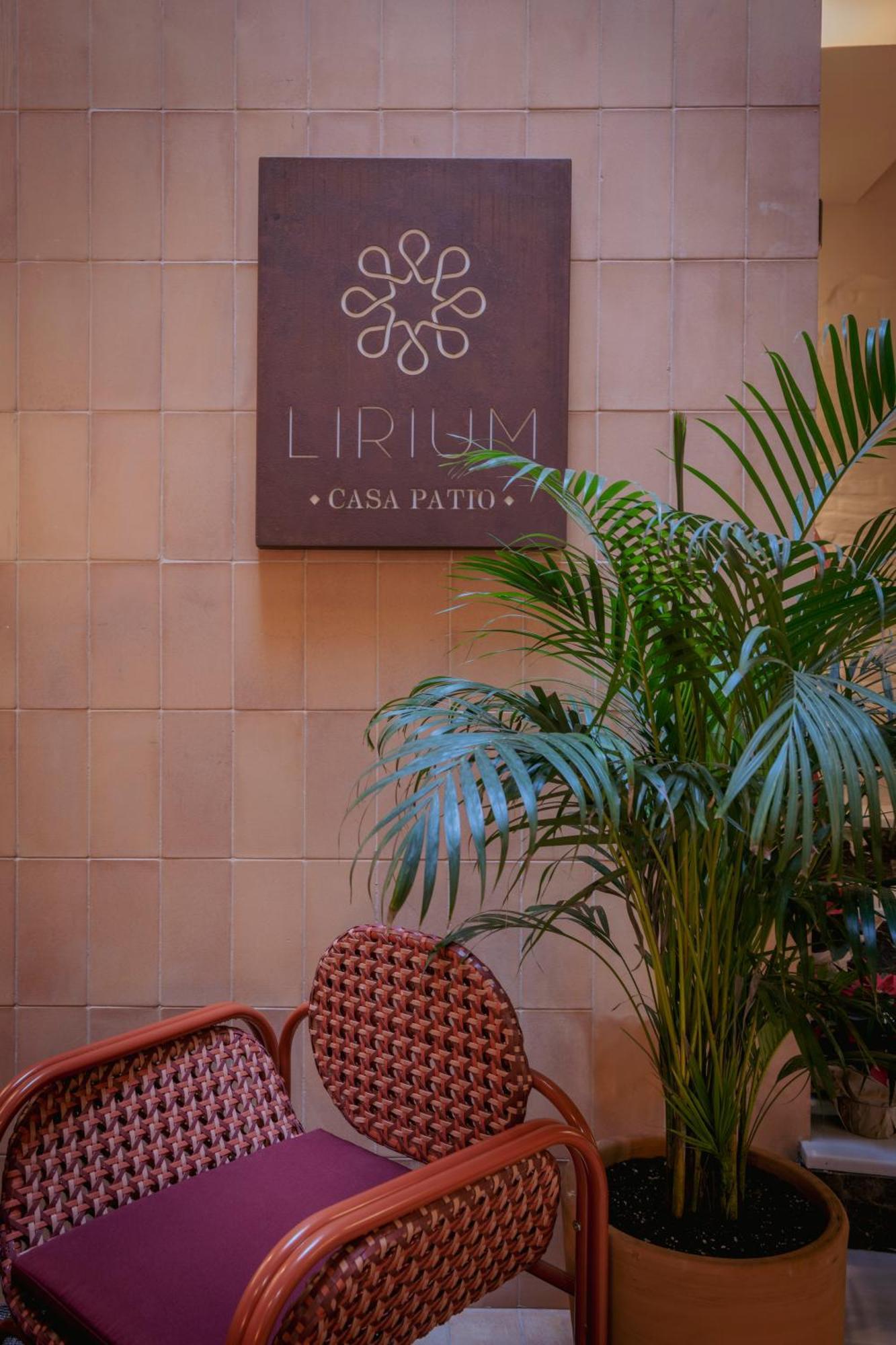 Hotel Lirium Casa Patio Siviglia Esterno foto
